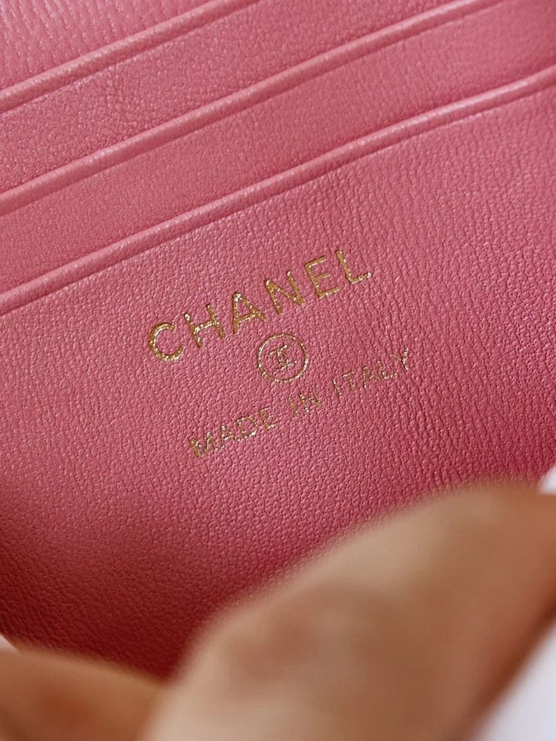 Comfortable Chanel Cosmetic Bags 55015