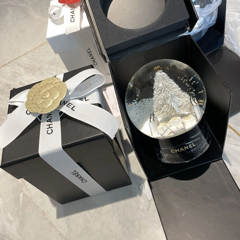 Chanel Crystal Balls Effortless 262729