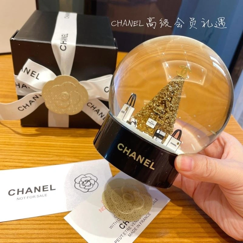 Modern Chanel Crystal Balls 262720