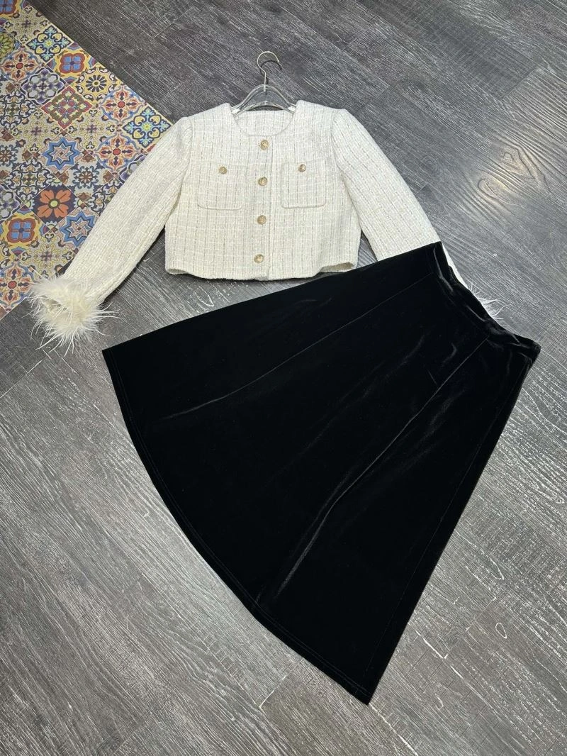 Chanel Dress Suits TechFriendly 111442