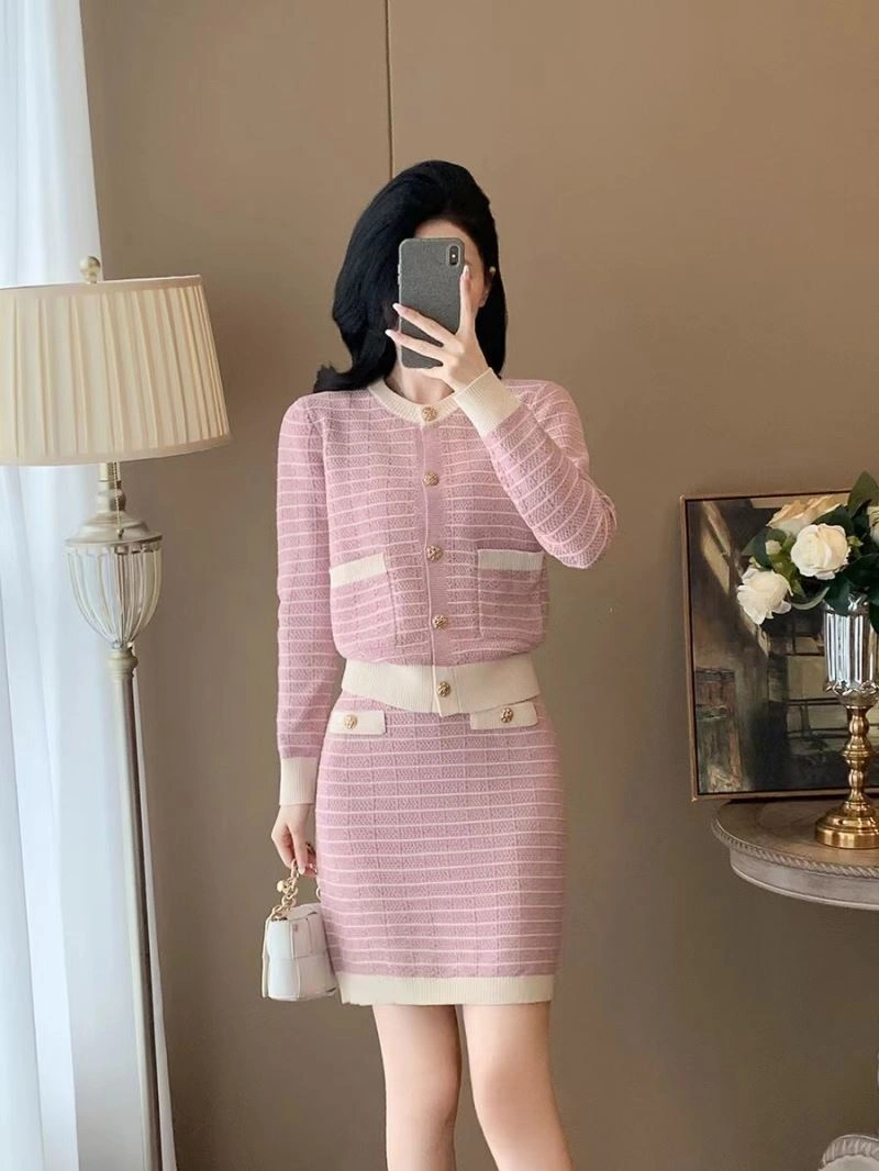 Seasonal Chanel Dress Suits 111417