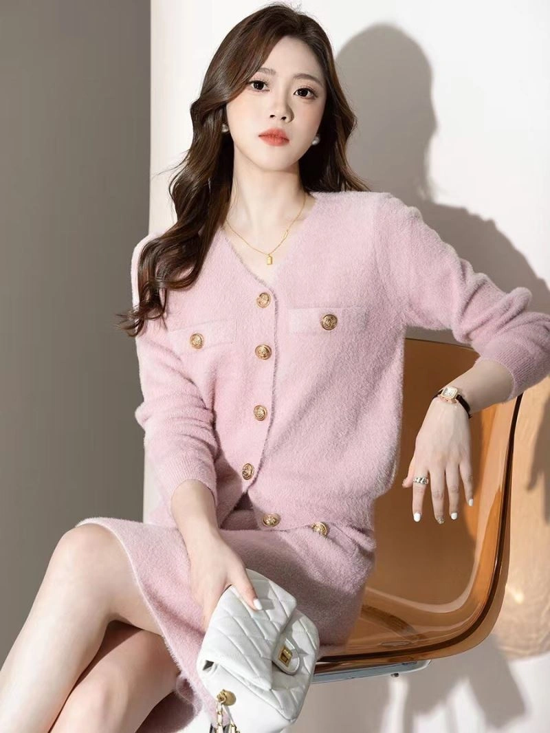Lightweight Chanel Dress Suits 111416