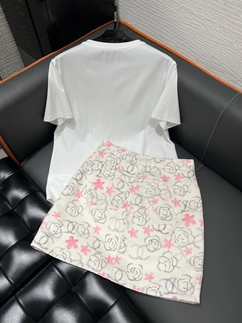 Reliable Chanel Dress Suits 109372