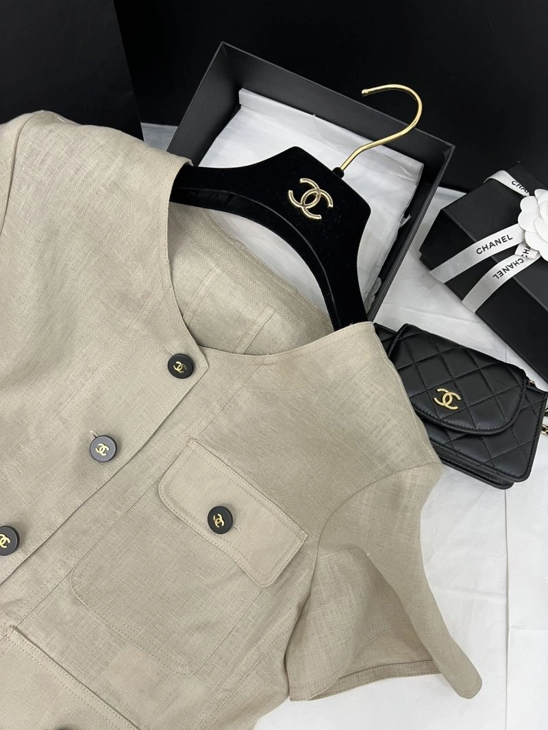 Resilient Chanel Dress Suits 109038