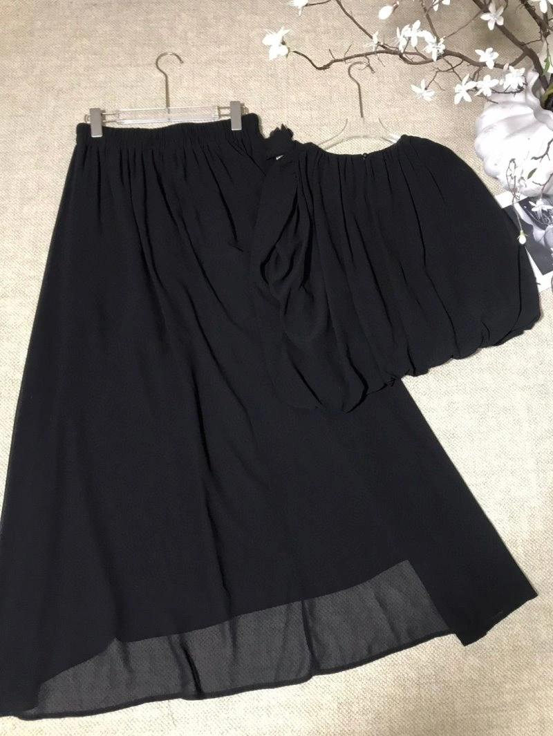 Refined Chanel Dress Suits 109024