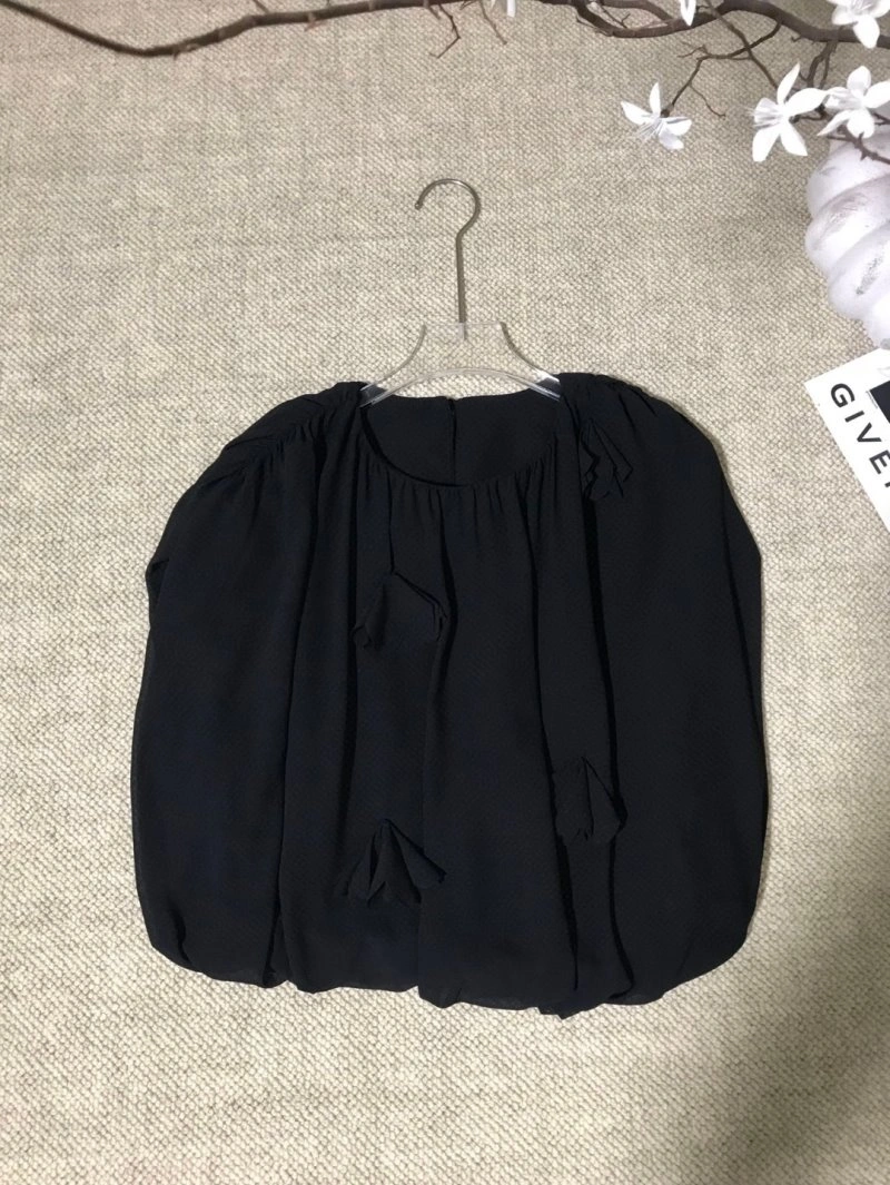 Refined Chanel Dress Suits 109024