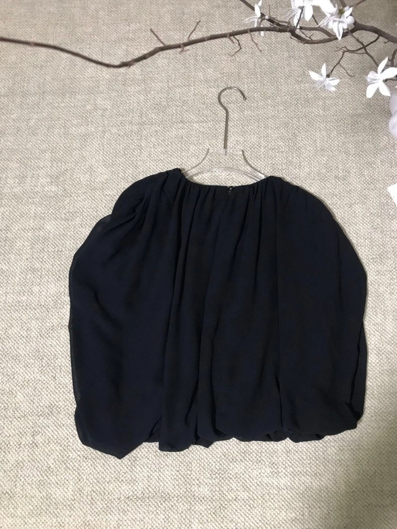 Refined Chanel Dress Suits 109024