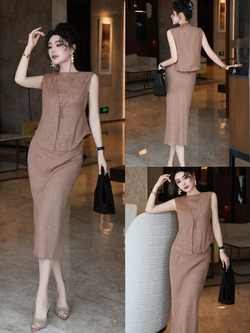 Chanel Dress Suits Casual 109035
