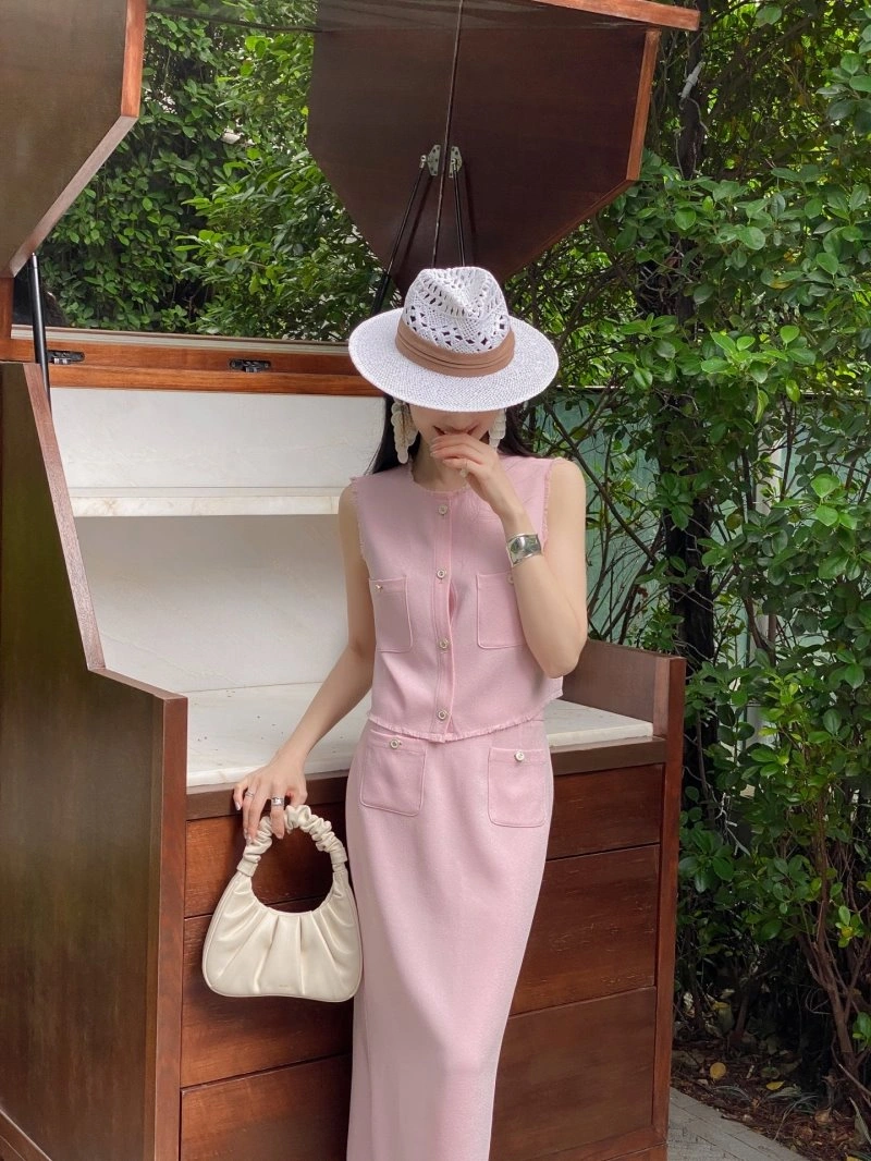 NewStyle Chanel Dress Suits 109022