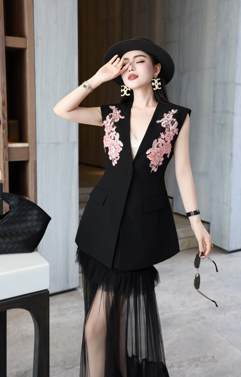 Bright Chanel Dress Suits 109033