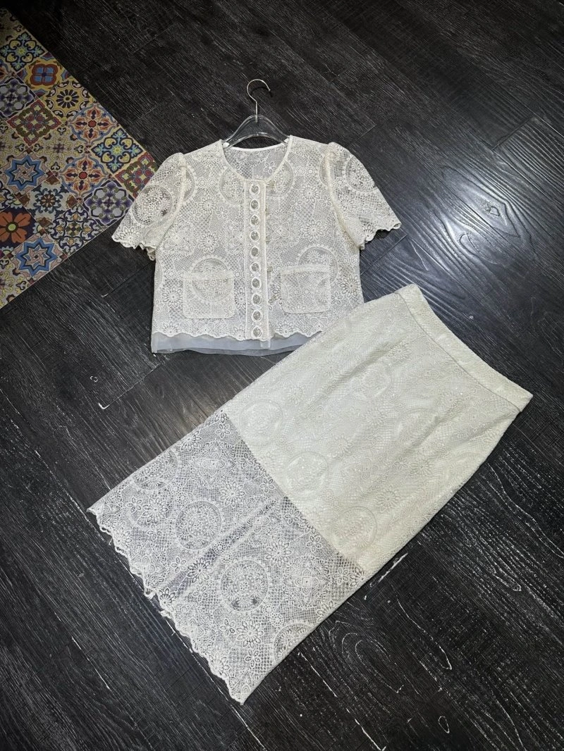 Elegant Chanel Dress Suits 109014