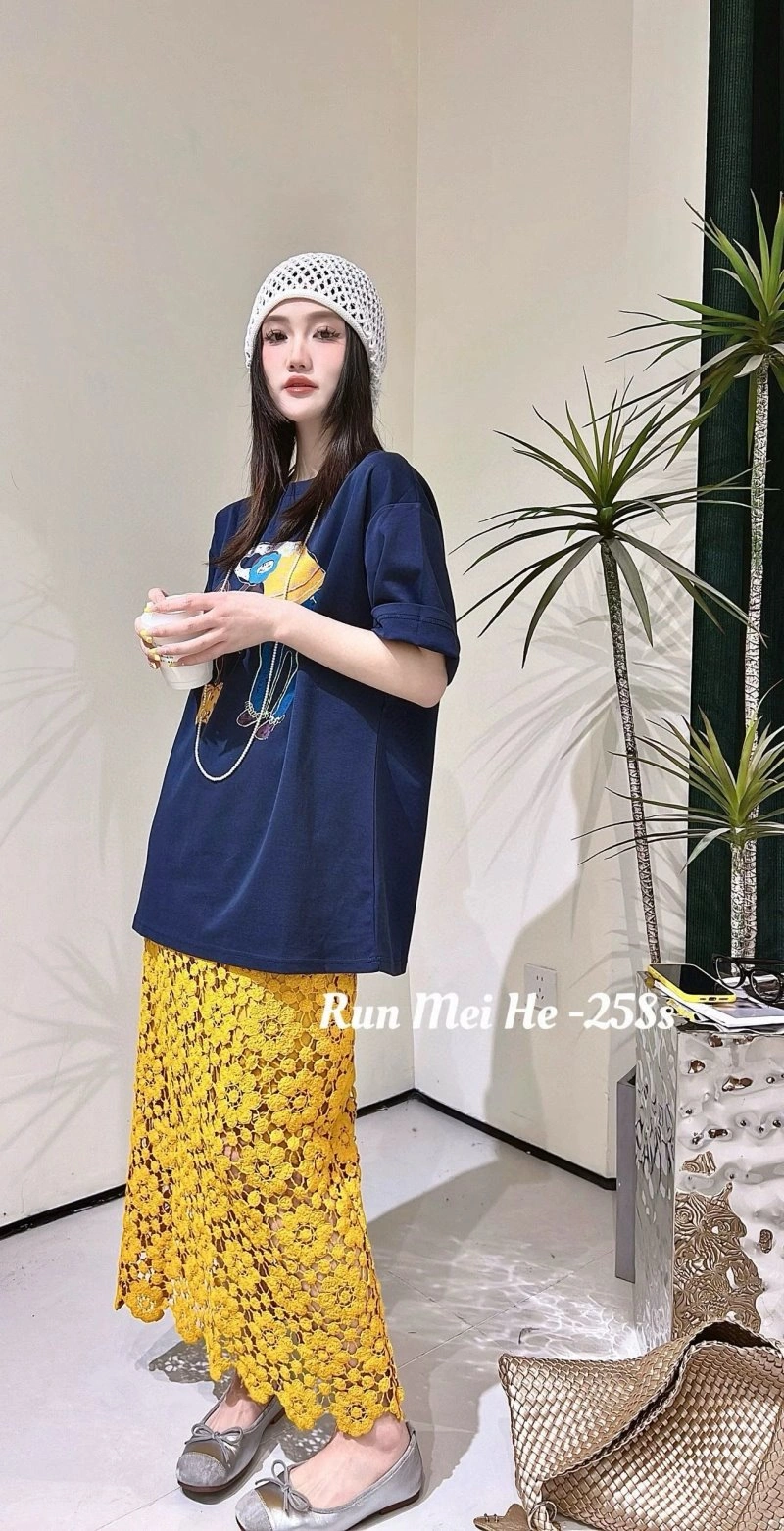 Trendsetting Chanel Dress Suits 108998