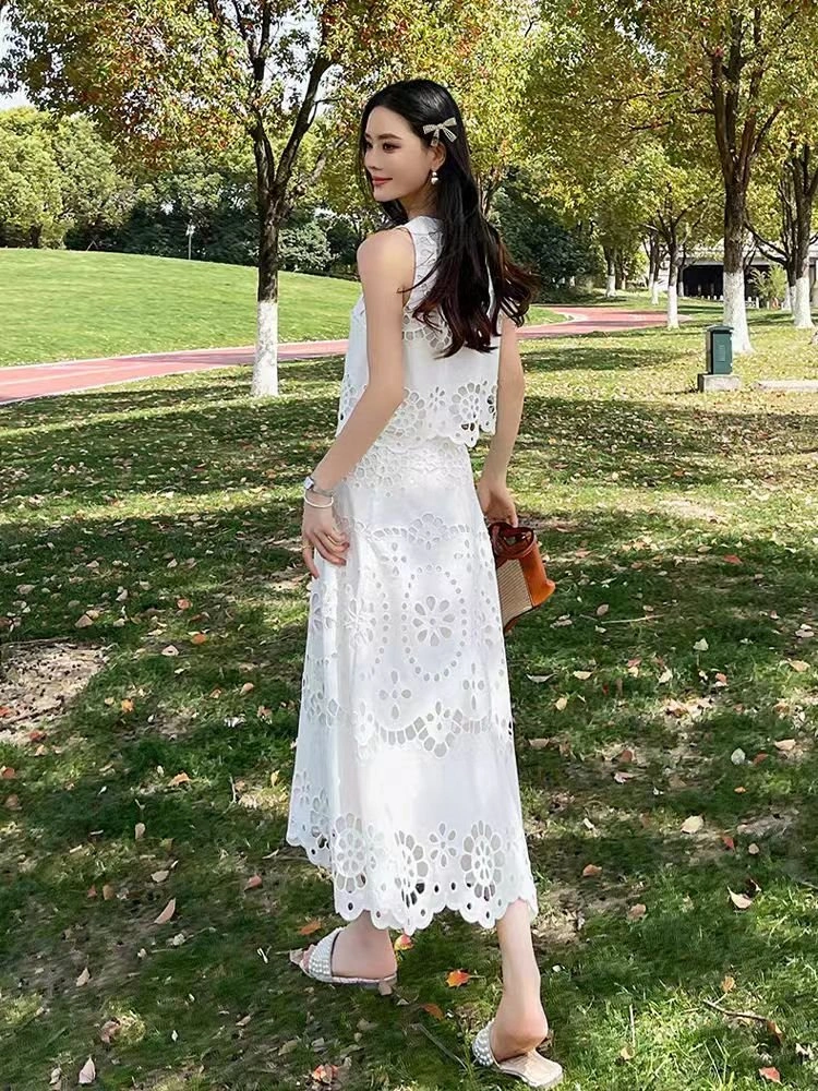 Versatile Chanel Dress Suits 108993