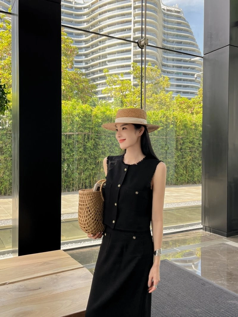 Casual Chanel Dress Suits 108989