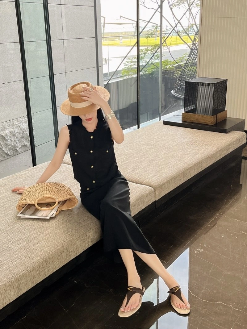 Casual Chanel Dress Suits 108989