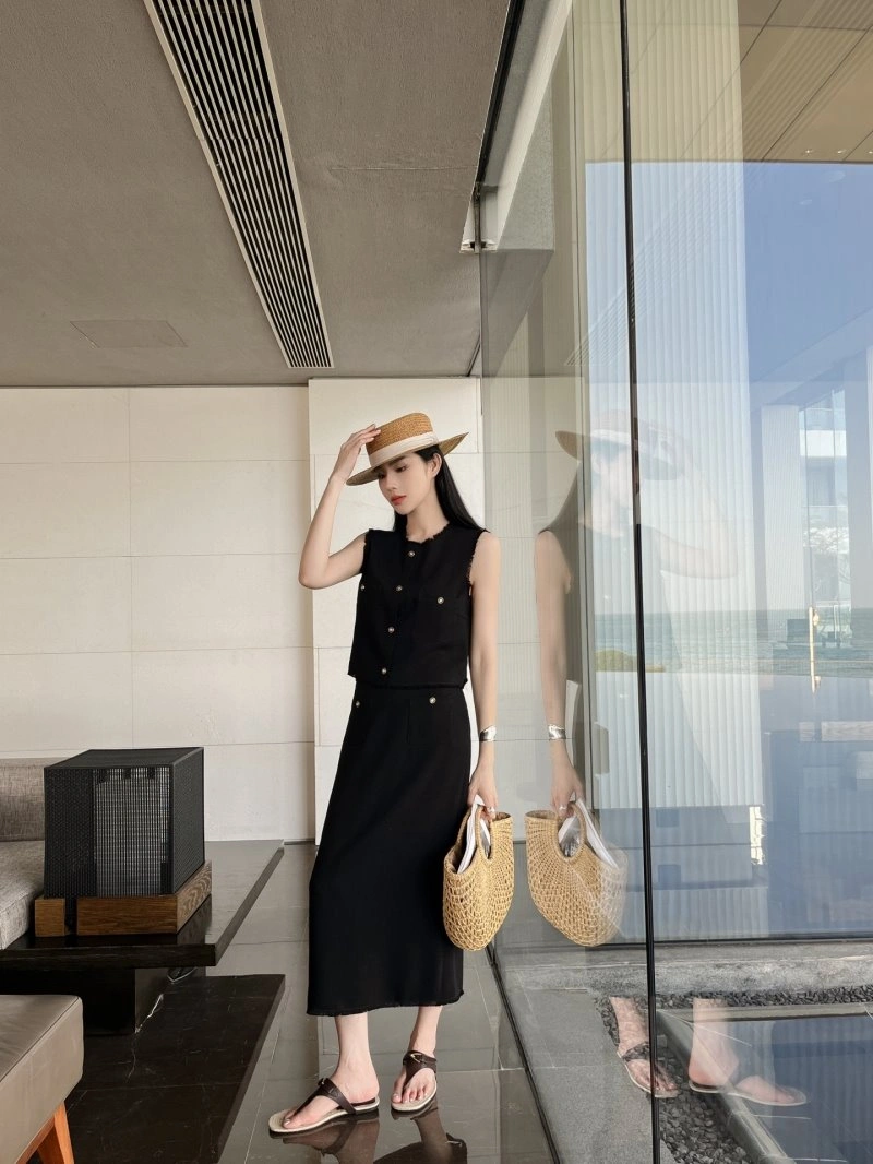 Casual Chanel Dress Suits 108989
