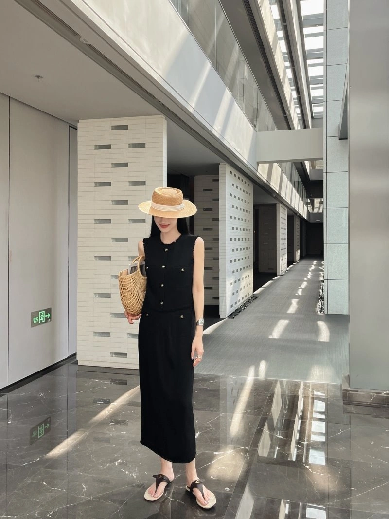 Casual Chanel Dress Suits 108989