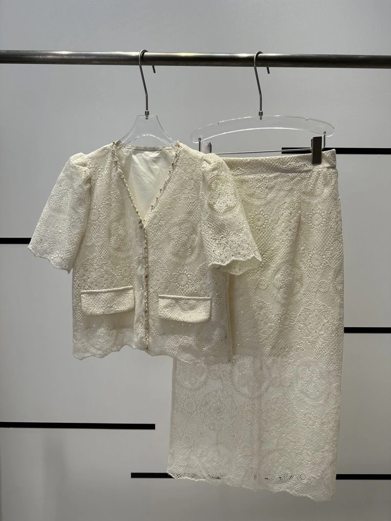 Chic Chanel Dress Suits 108983