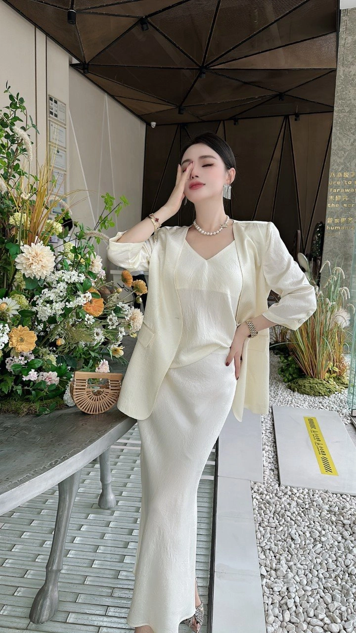 Unique Chanel Dress Suits 110750