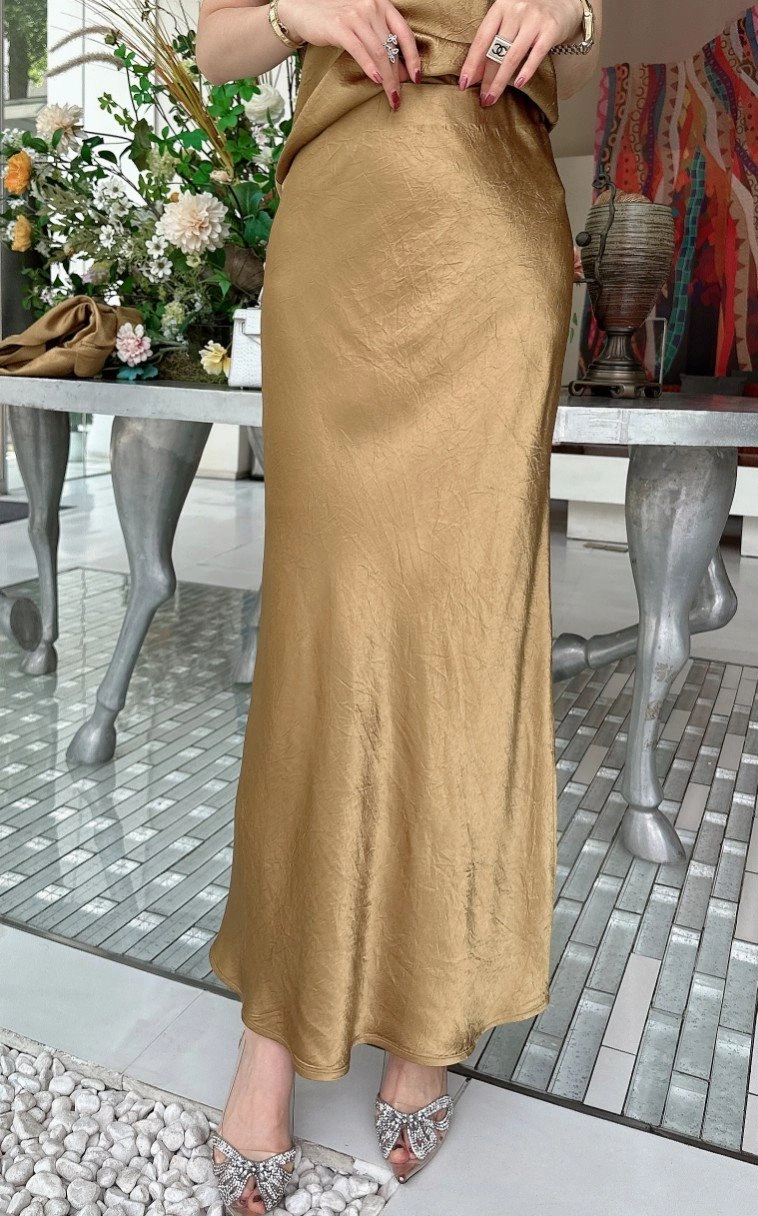 Compact Chanel Dress Suits 110755