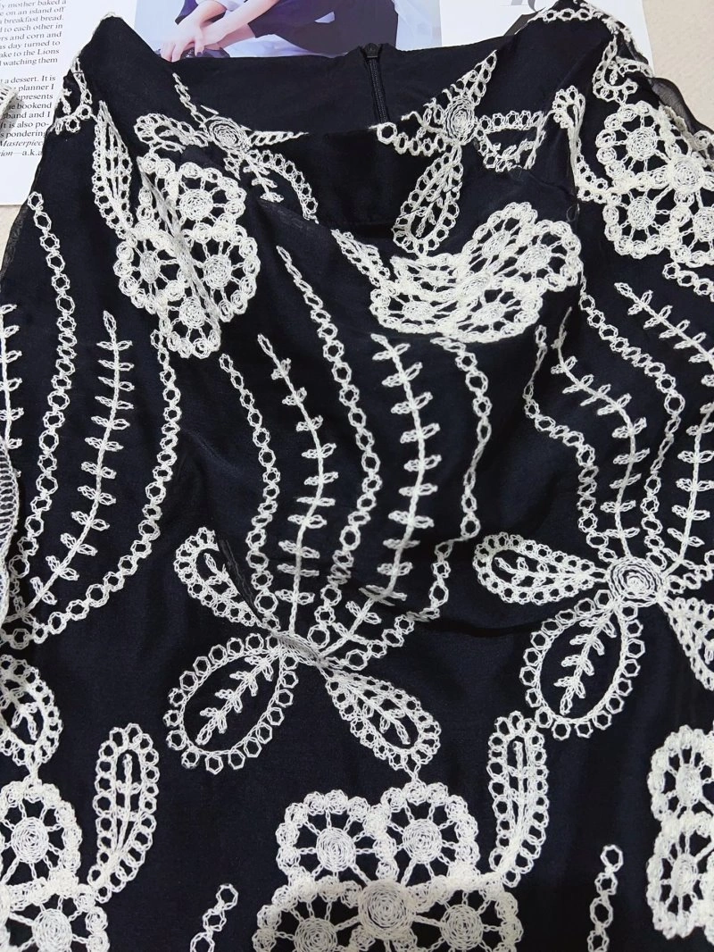 Chanel Dress Suits Snug 110740