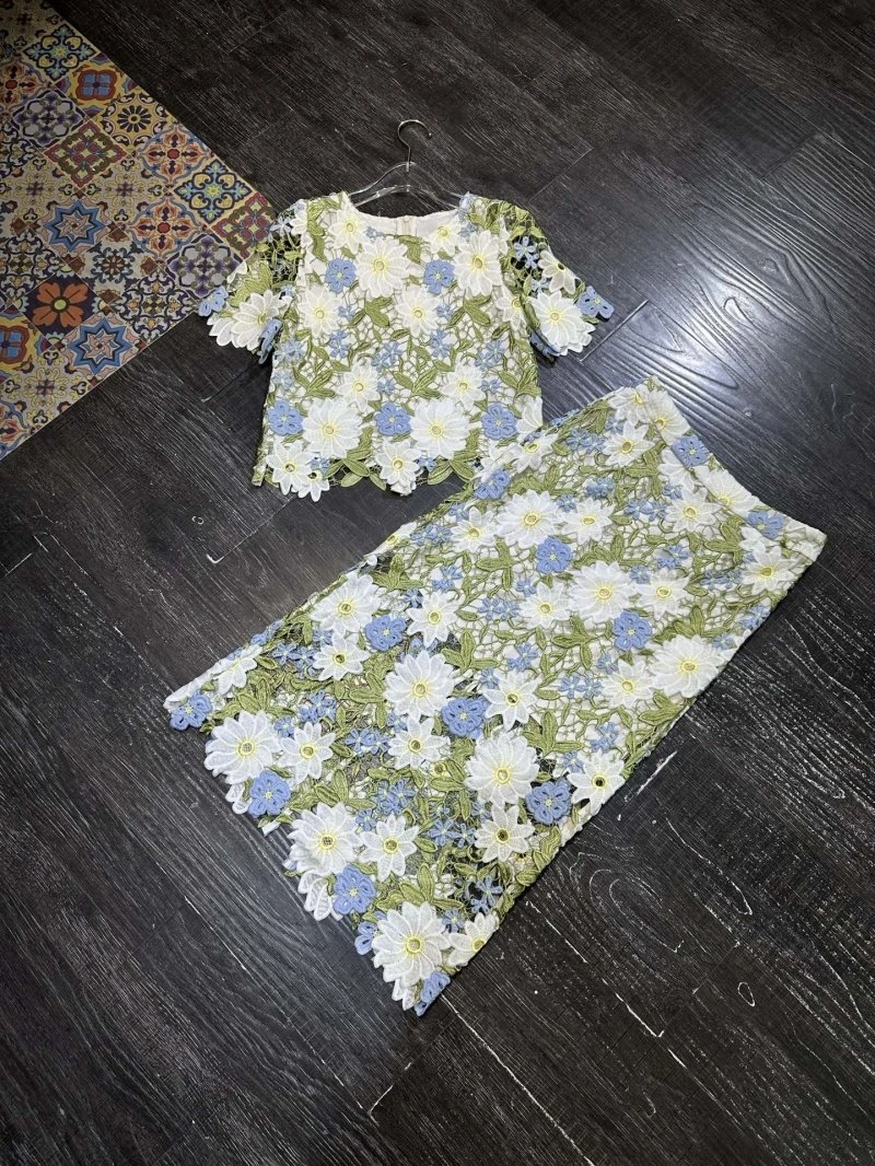 HighQuality Chanel Dress Suits 110730