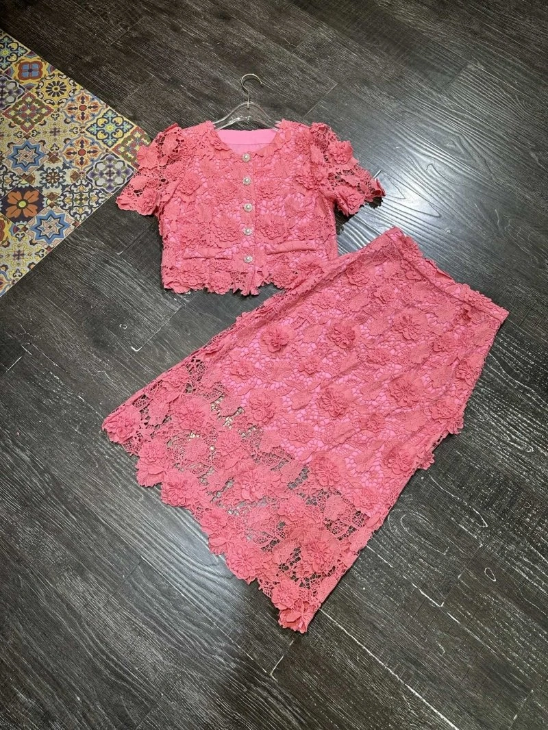 StreetReady Chanel Dress Suits 110729