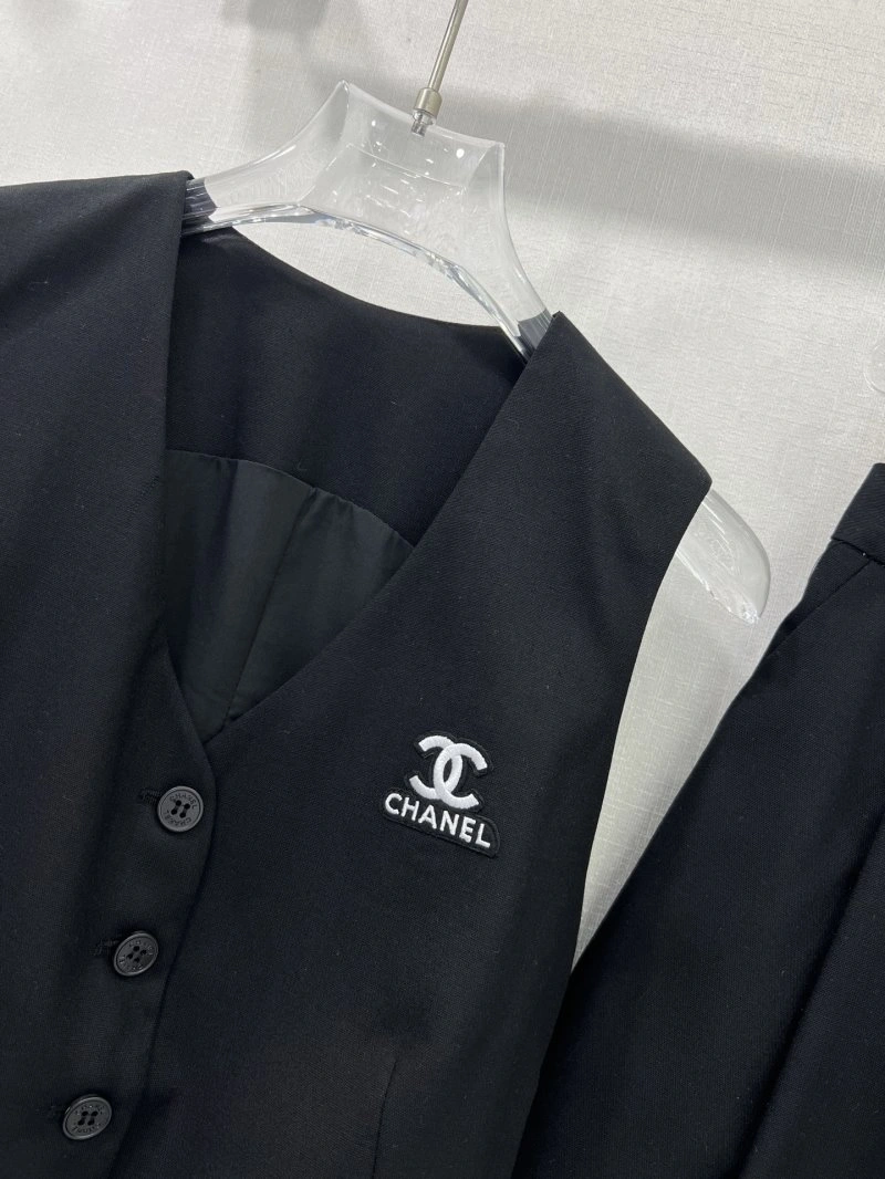 Chanel Dress Suits Timeless 110722