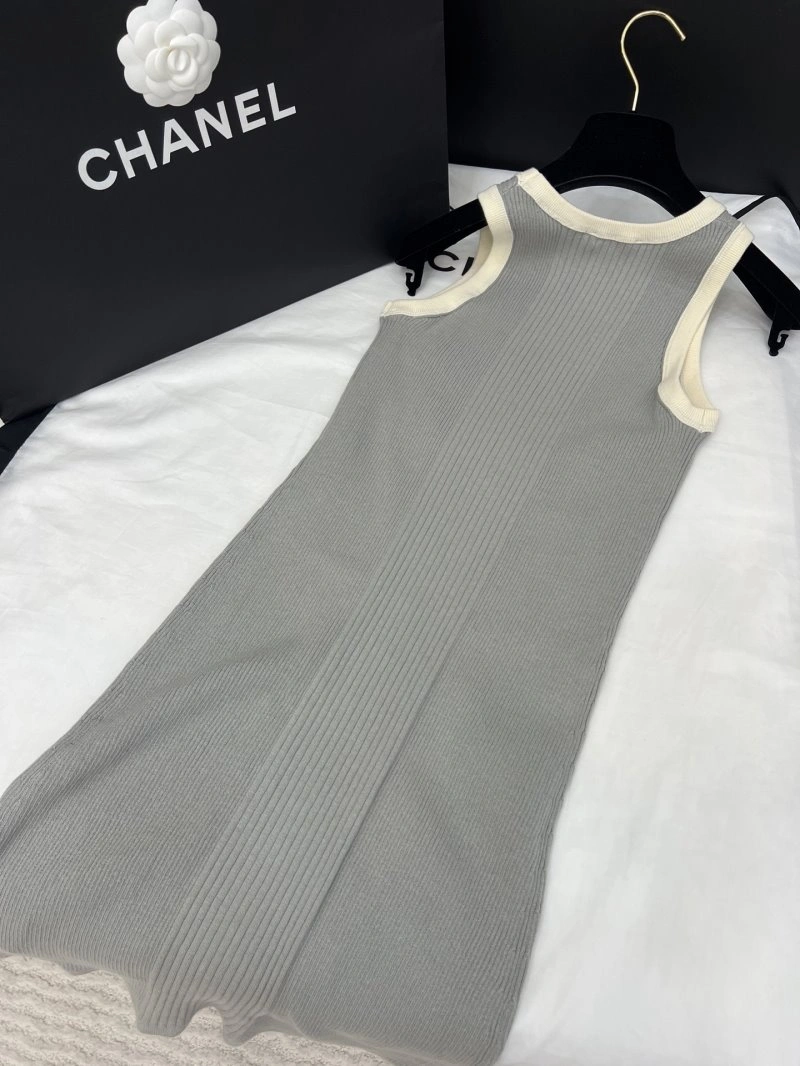 EyeCatching Chanel Dress Suits 110705