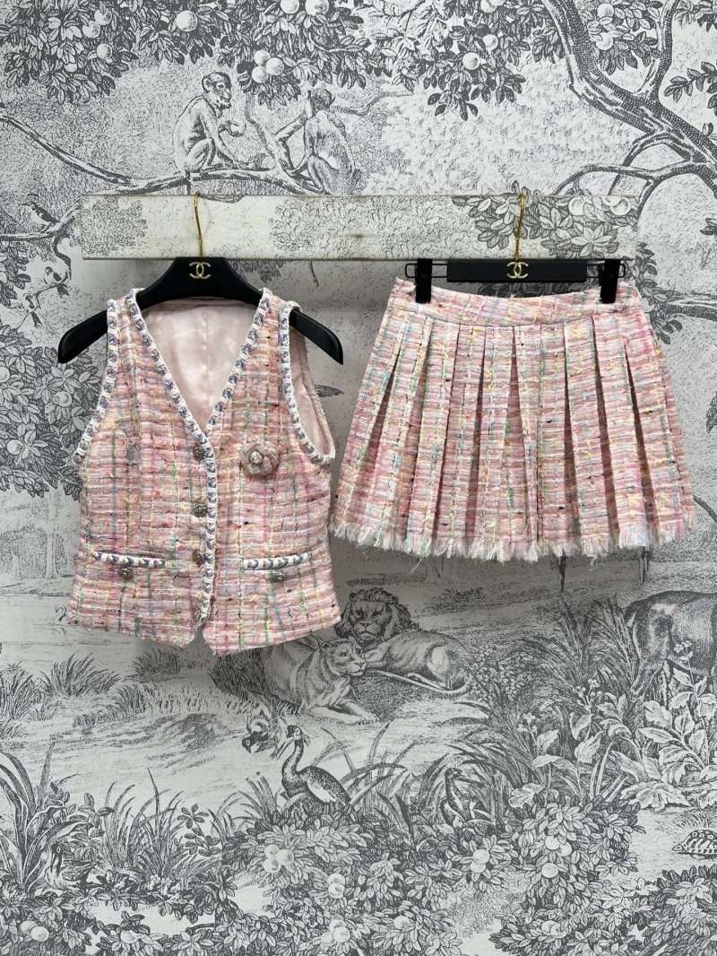Durable Chanel Dress Suits 108235