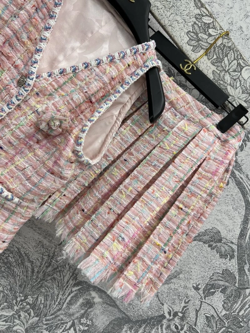 Durable Chanel Dress Suits 108235