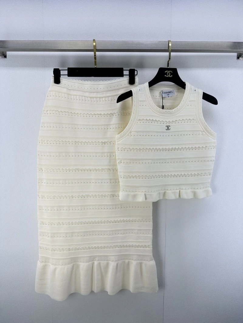 Chanel Dress Suits Unisex 108233