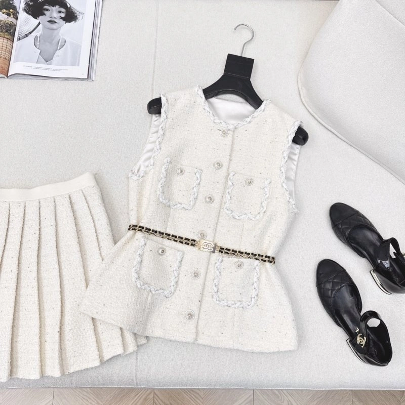 Snug Chanel Dress Suits 109874