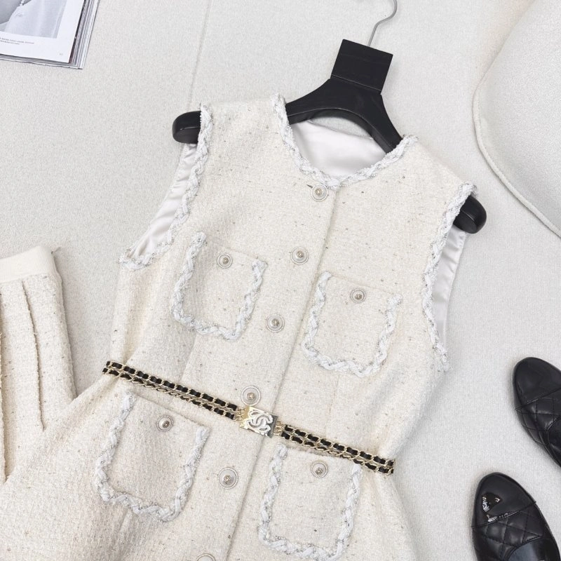 Snug Chanel Dress Suits 109874