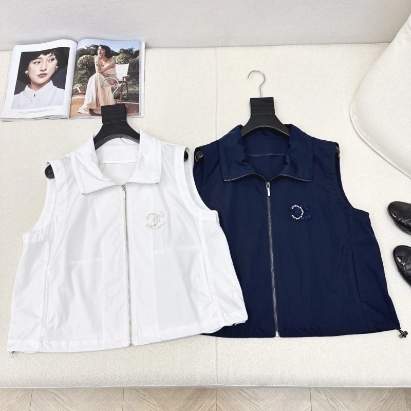 Unisex Chanel Dress Suits 109877