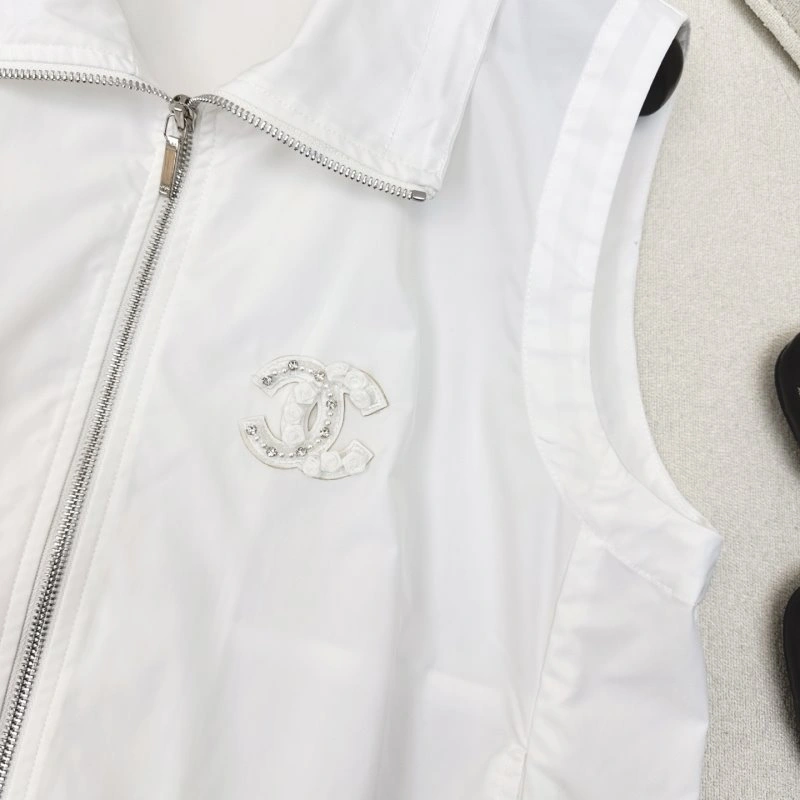 Unisex Chanel Dress Suits 109877