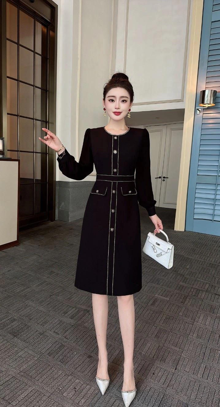 Supportive Chanel Dress 111494
