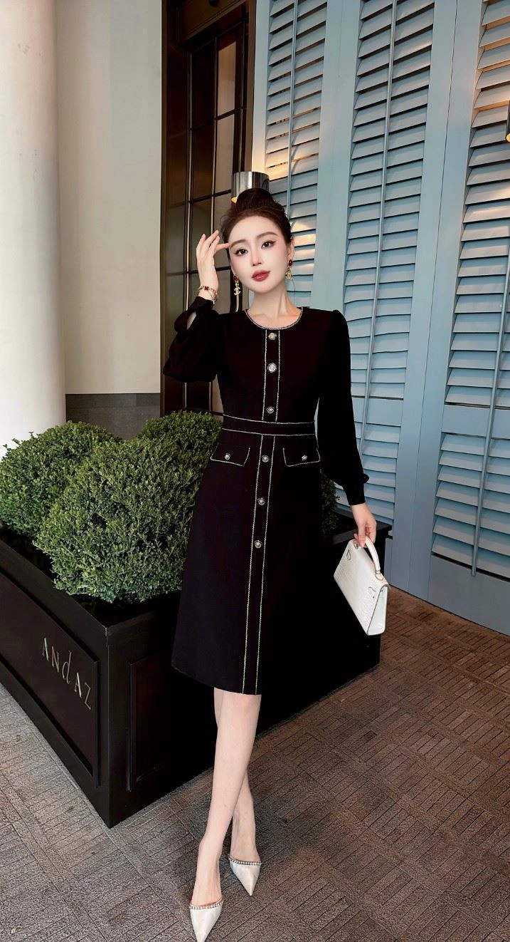 Supportive Chanel Dress 111494