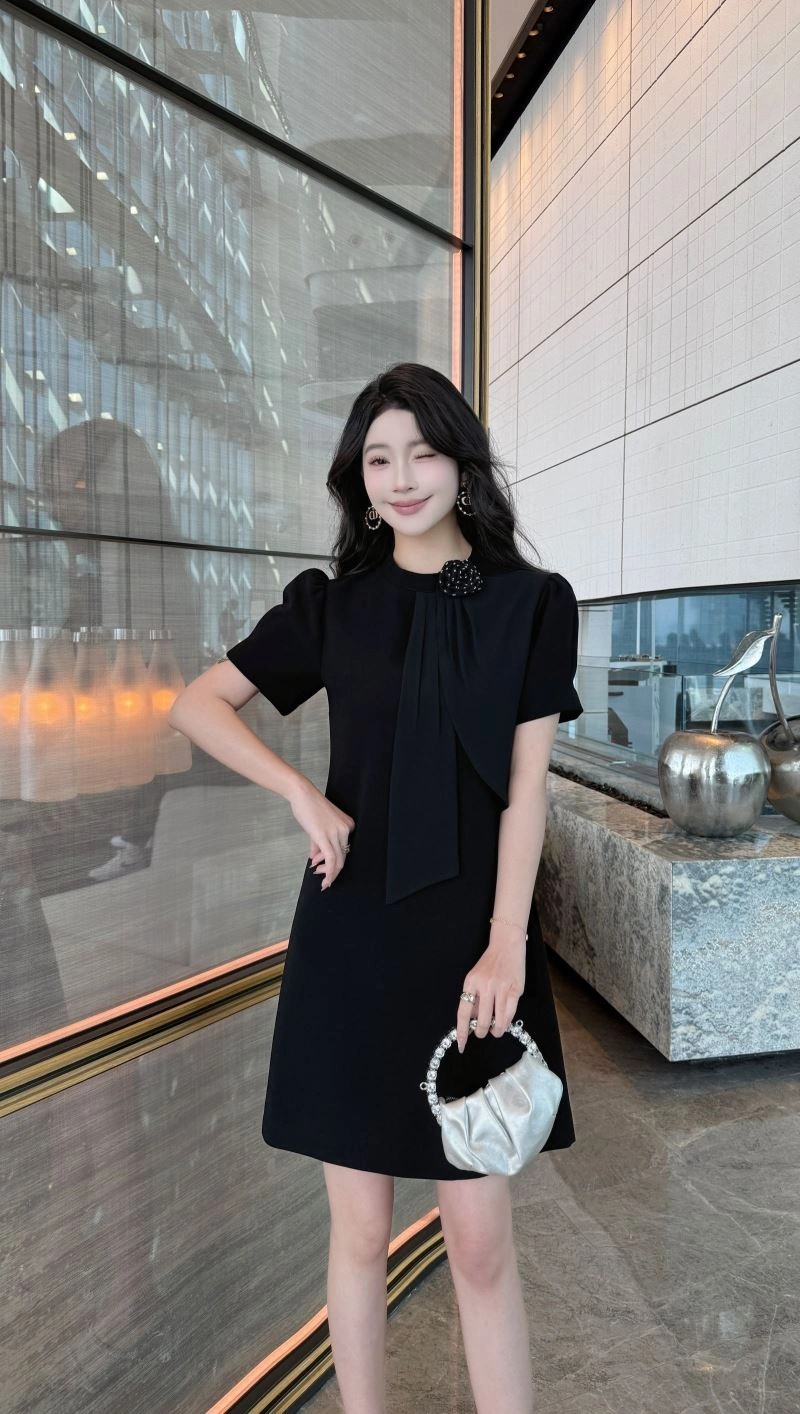 Chanel Dress Unisex 111484