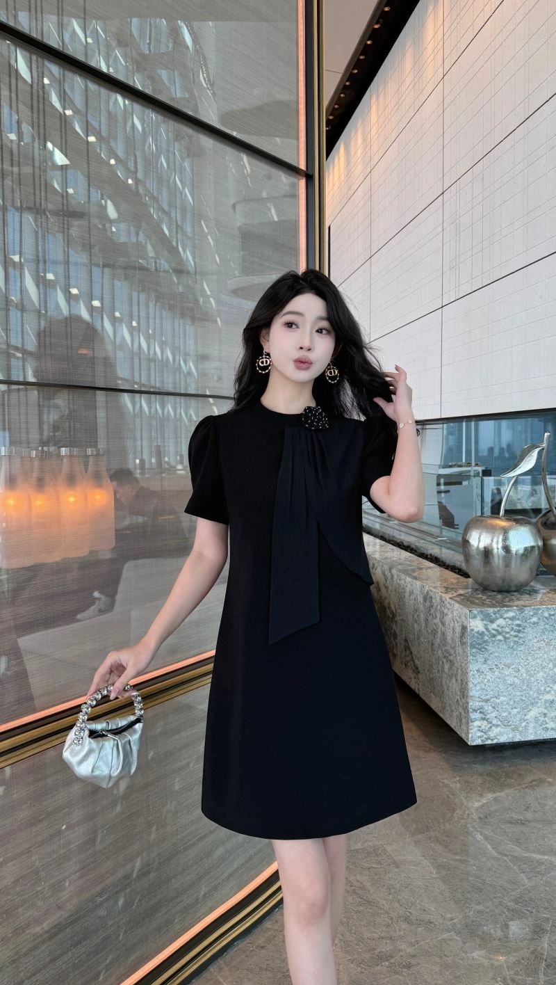 Chanel Dress Unisex 111484