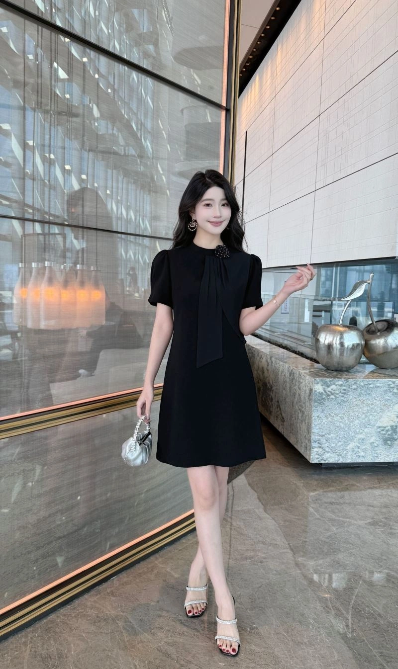 Chanel Dress Unisex 111484