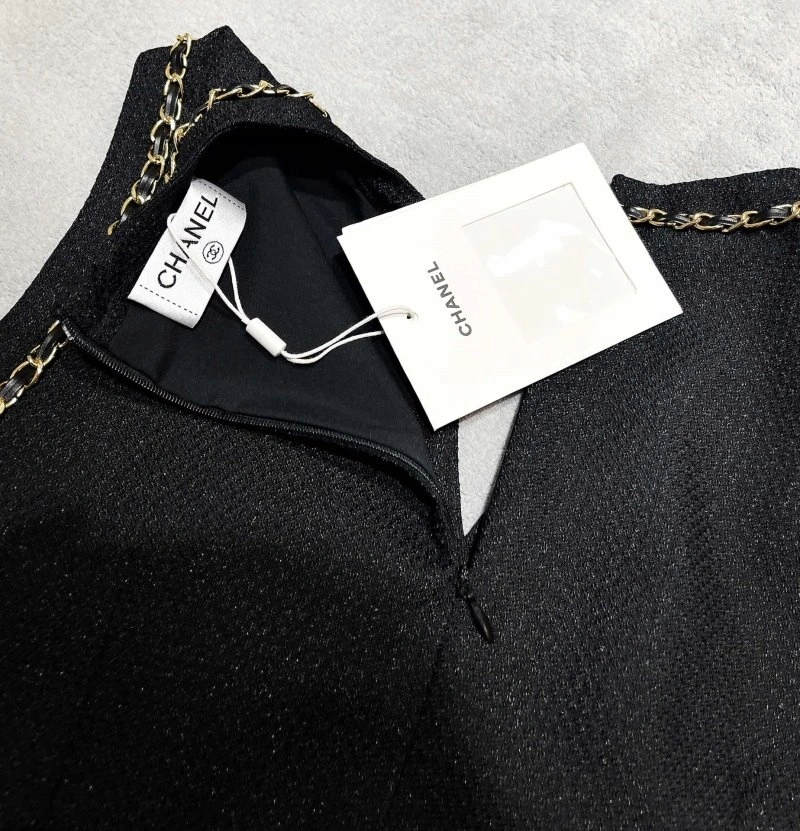 Modern Chanel Dress 109352