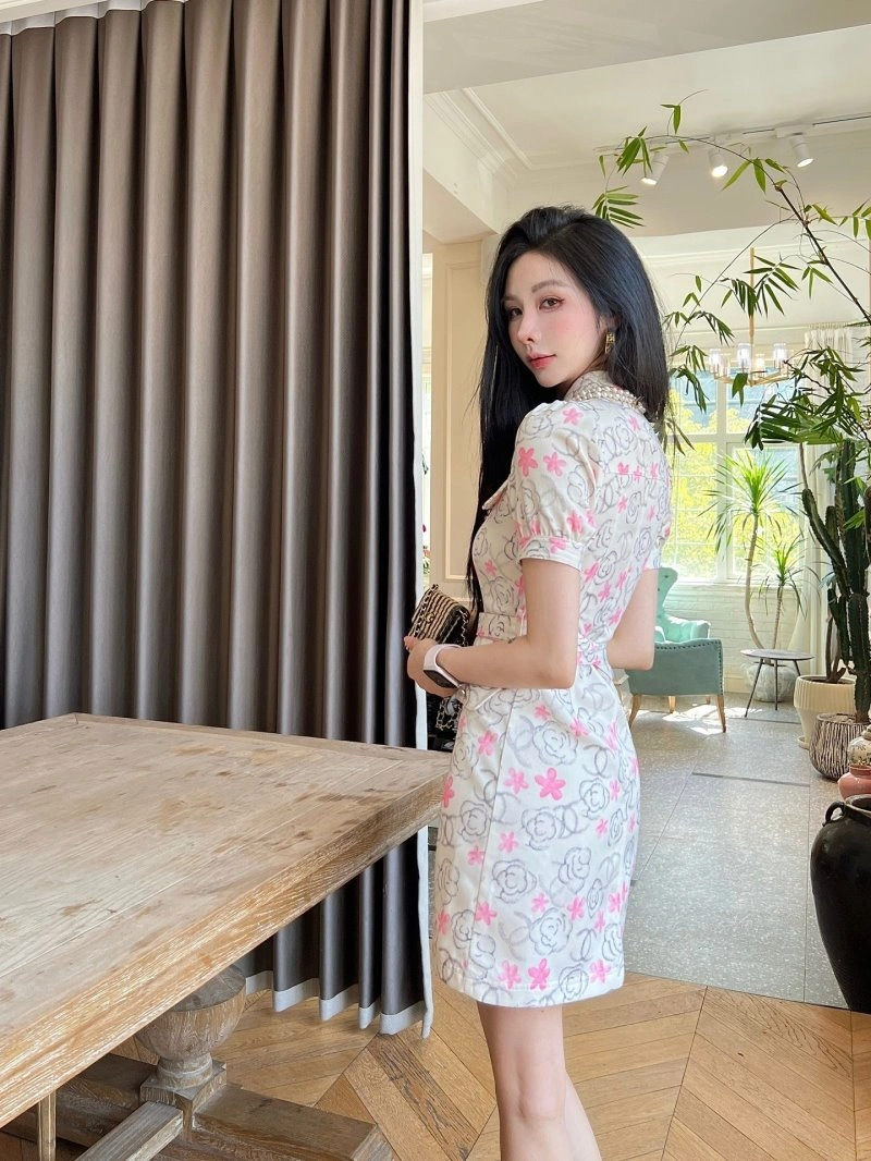 Trendsetting Chanel Dress 109348