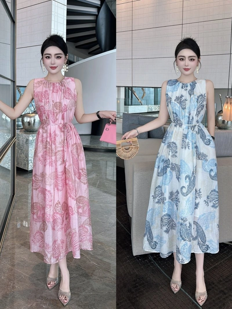 Lightweight Chanel Dress 109301