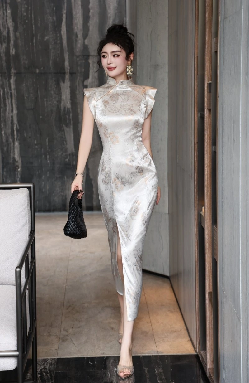Chic Chanel Dress 109235