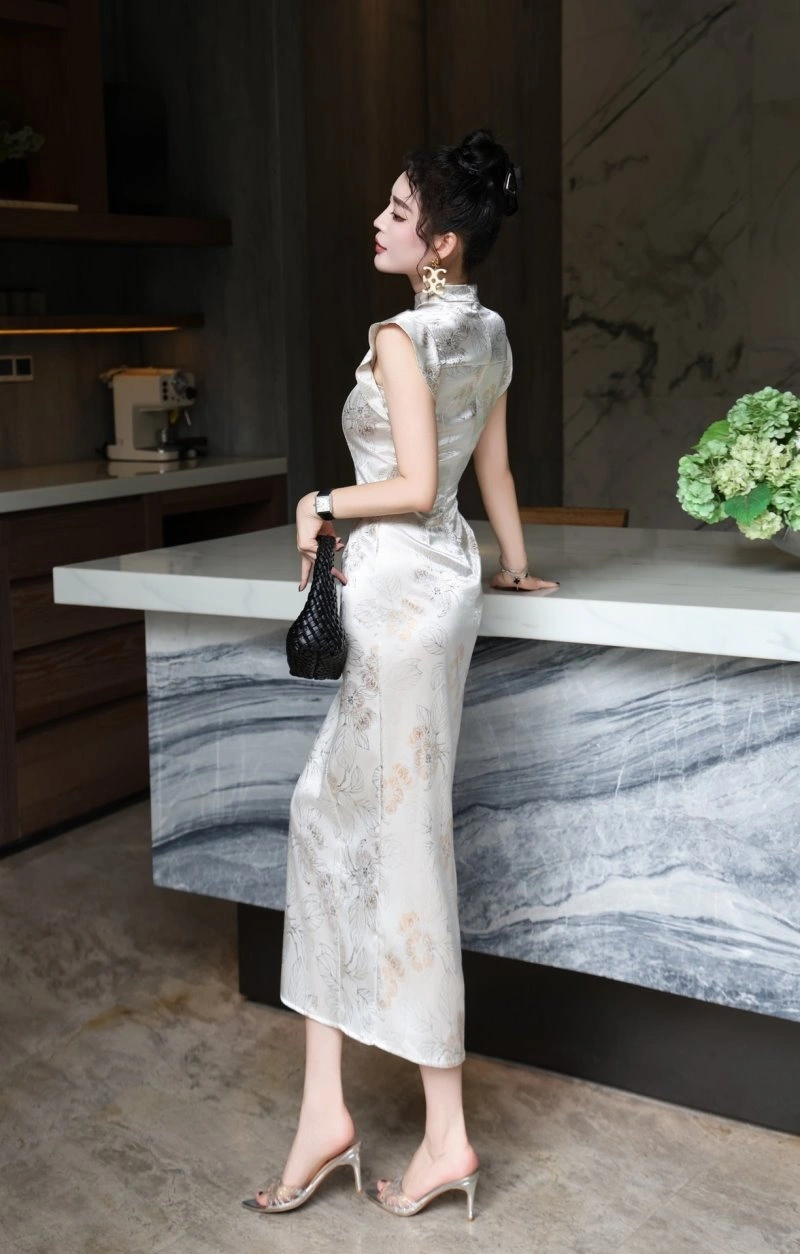 Chic Chanel Dress 109235