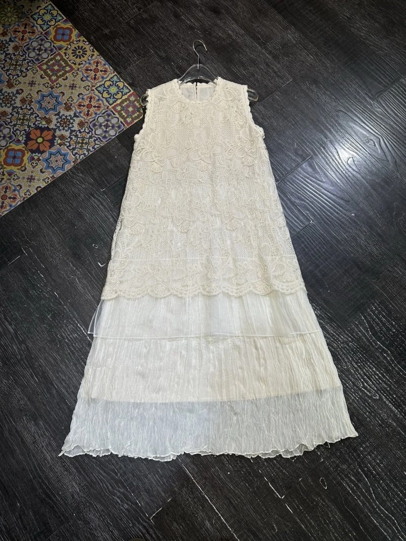 Effortless Chanel Dress 109224