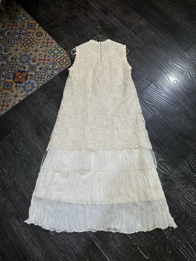 Effortless Chanel Dress 109224