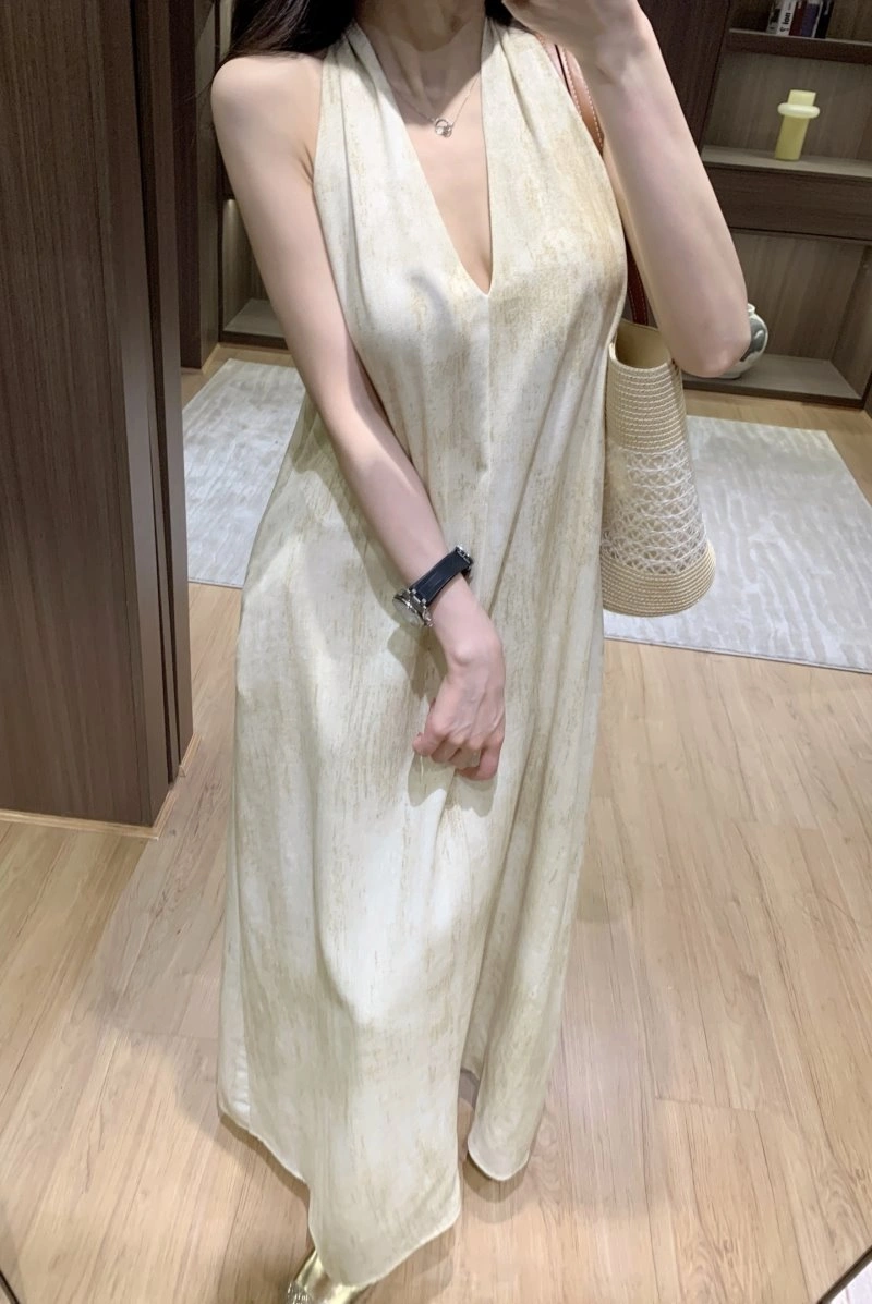 UrbanChic Chanel Dress 109177