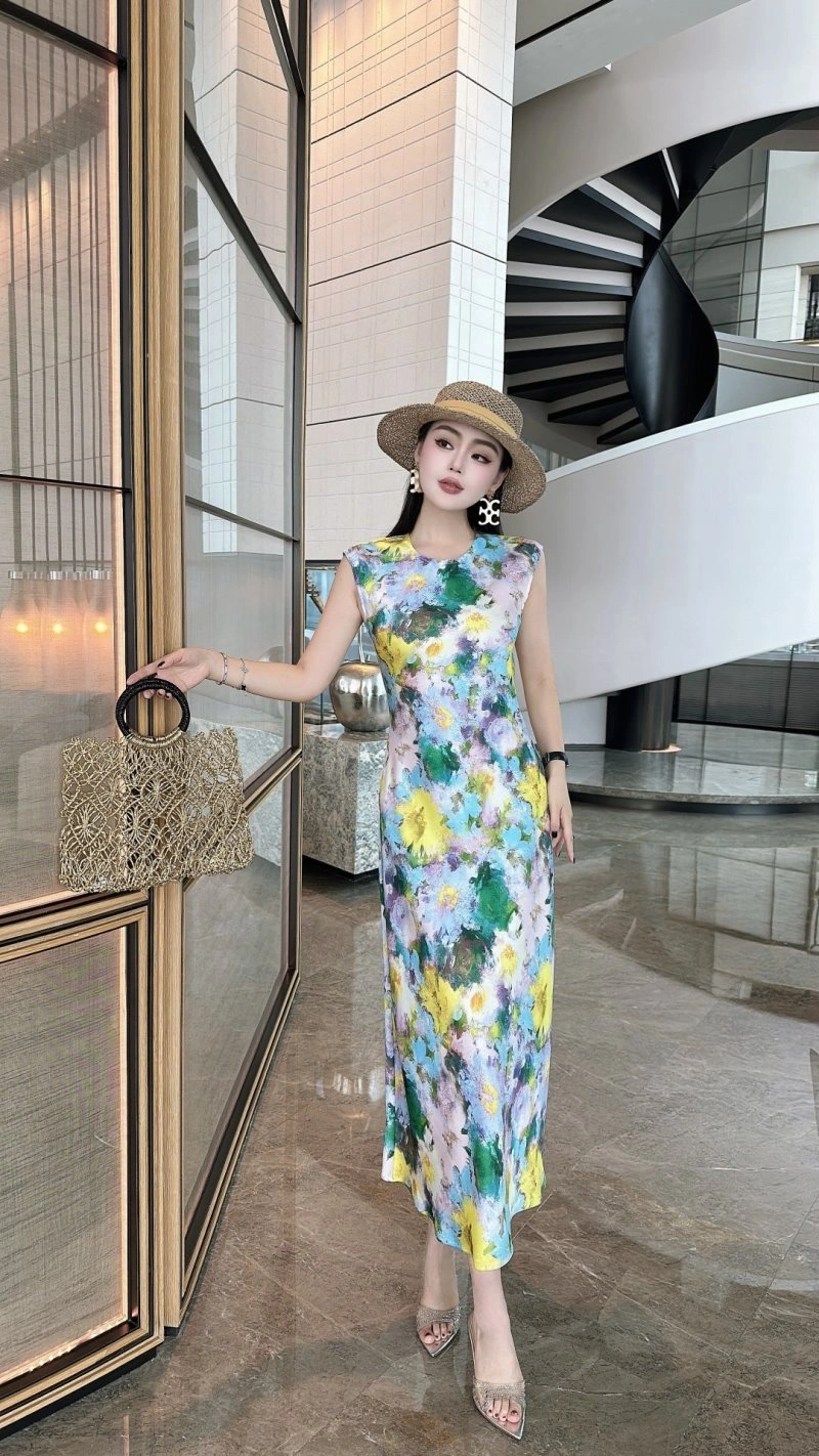 Neat Chanel Dress 109152